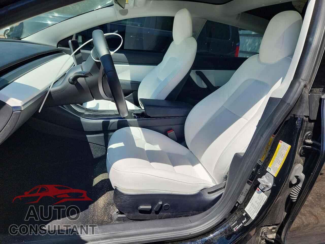 TESLA MODEL 3 2018 - 5YJ3E1EB2JF171074