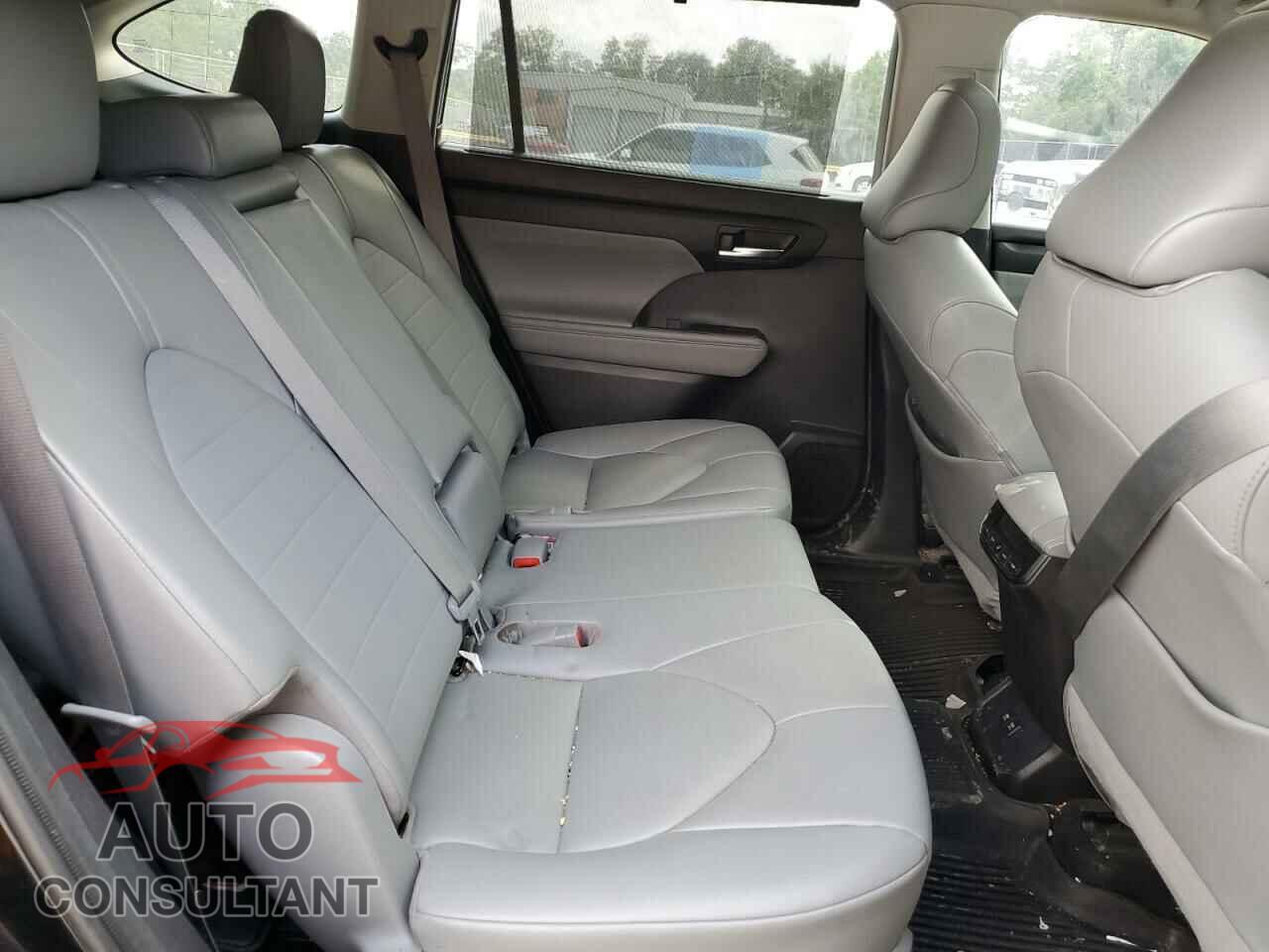 TOYOTA HIGHLANDER 2021 - 5TDHBRCH7MS520122