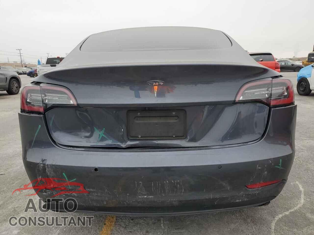 TESLA MODEL 3 2022 - 5YJ3E1EA0NF241619