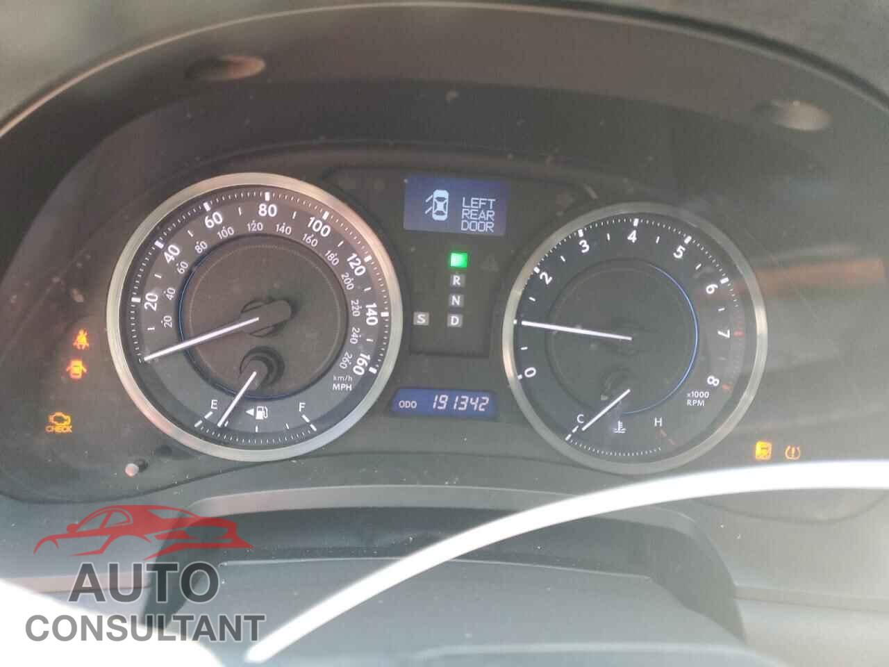 LEXUS IS 2011 - JTHBF5C23B5146589