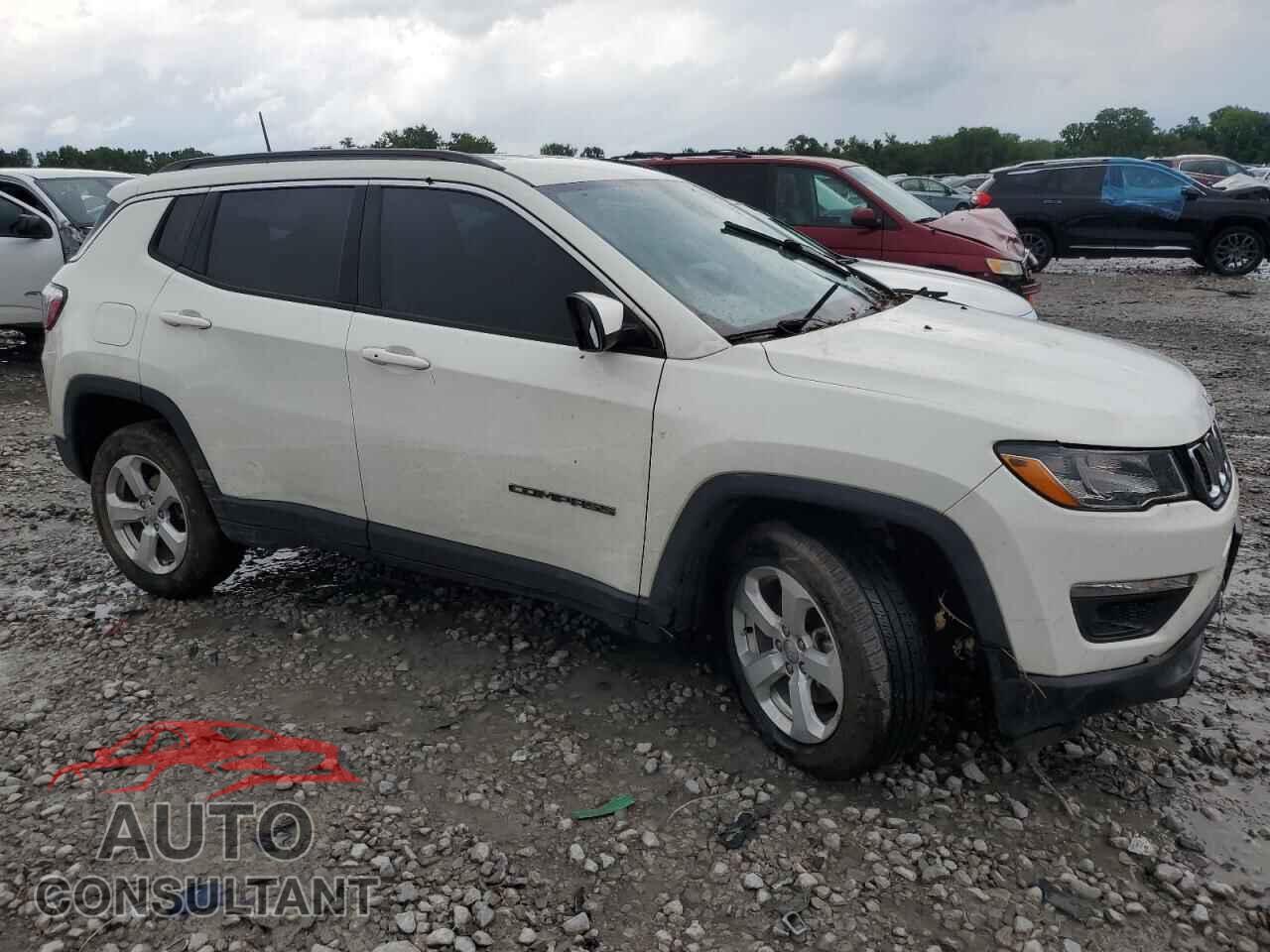 JEEP COMPASS 2018 - 3C4NJDBB5JT112371