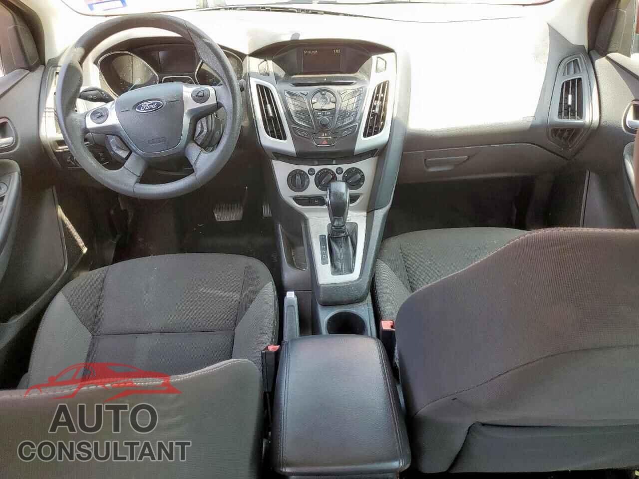 FORD FOCUS 2013 - 1FADP3F25DL213155