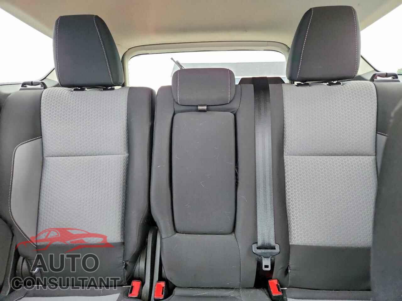 FORD ESCAPE 2017 - 1FMCU9GD2HUF00174