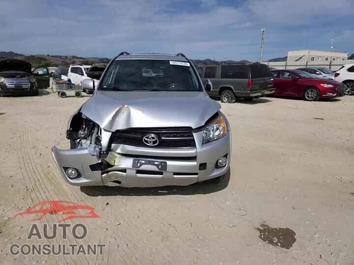 TOYOTA RAV4 2012 - JTMWF4DV7C5043473