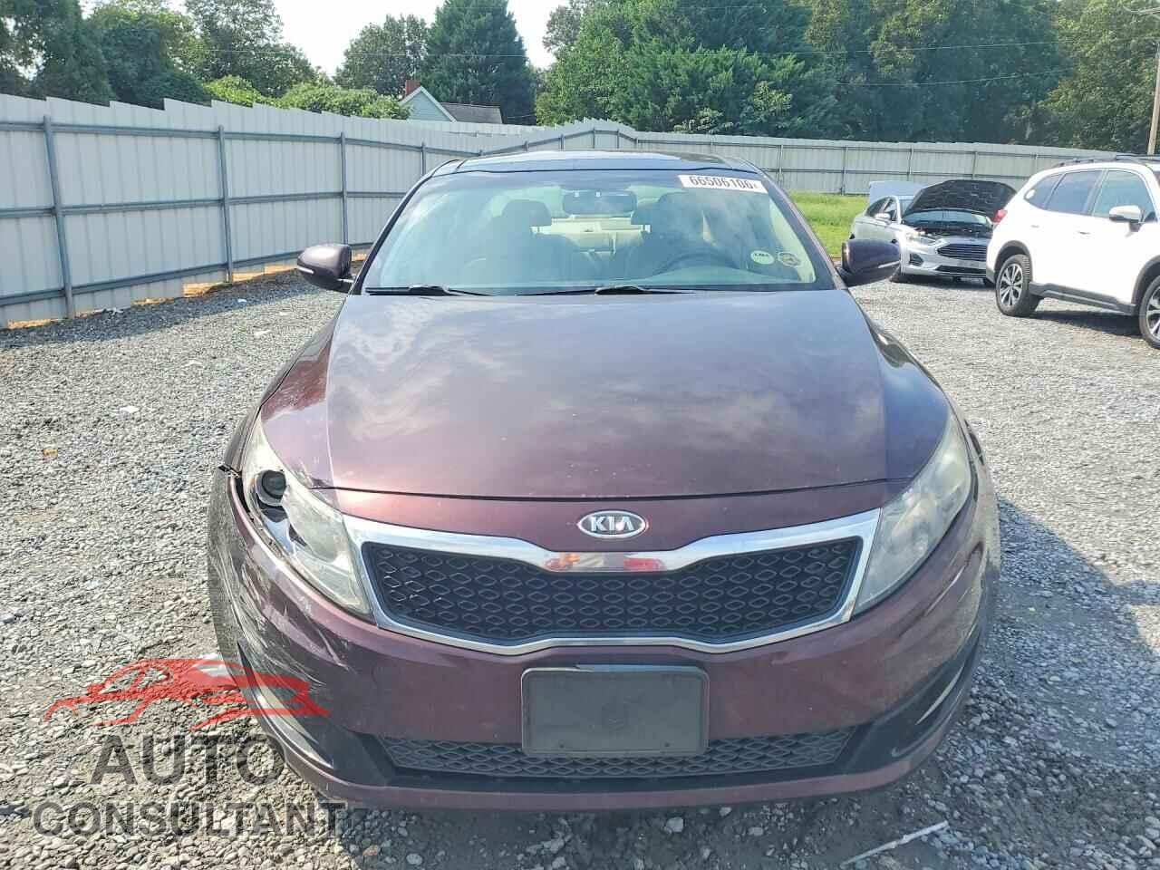 KIA OPTIMA 2011 - KNAGN4A75B5120768