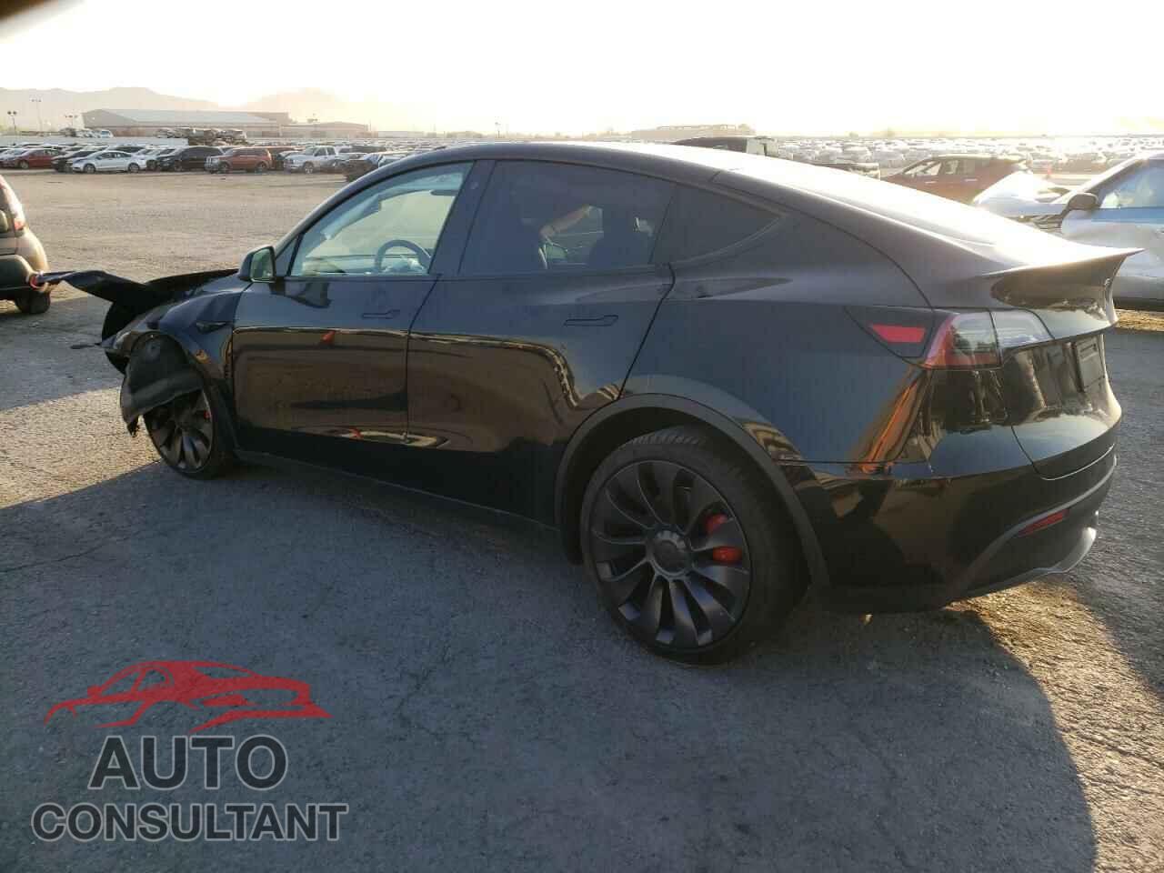 TESLA MODEL Y 2021 - 5YJYGDEF7MF141013