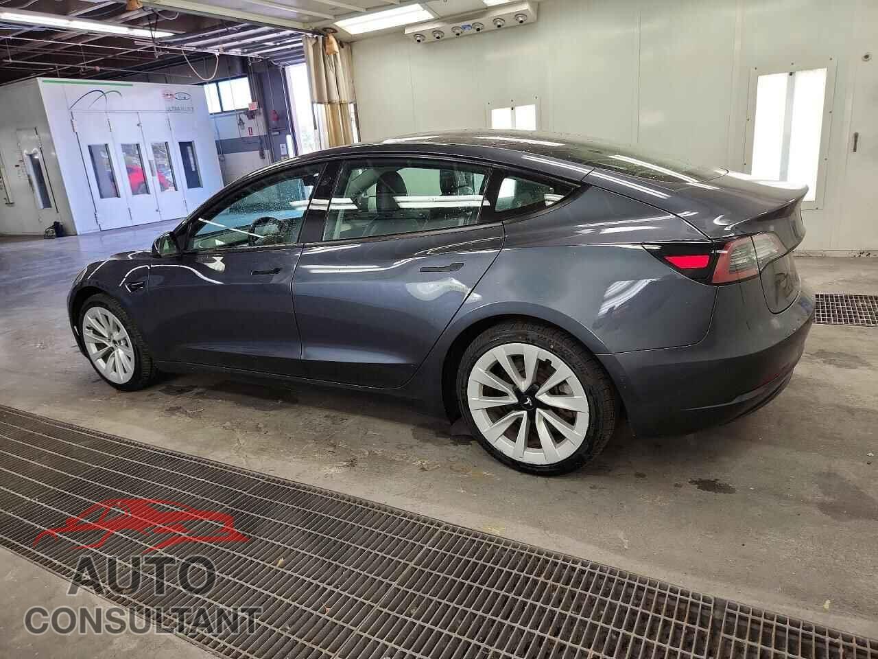 TESLA MODEL 3 2022 - 5YJ3E1EA5NF186164