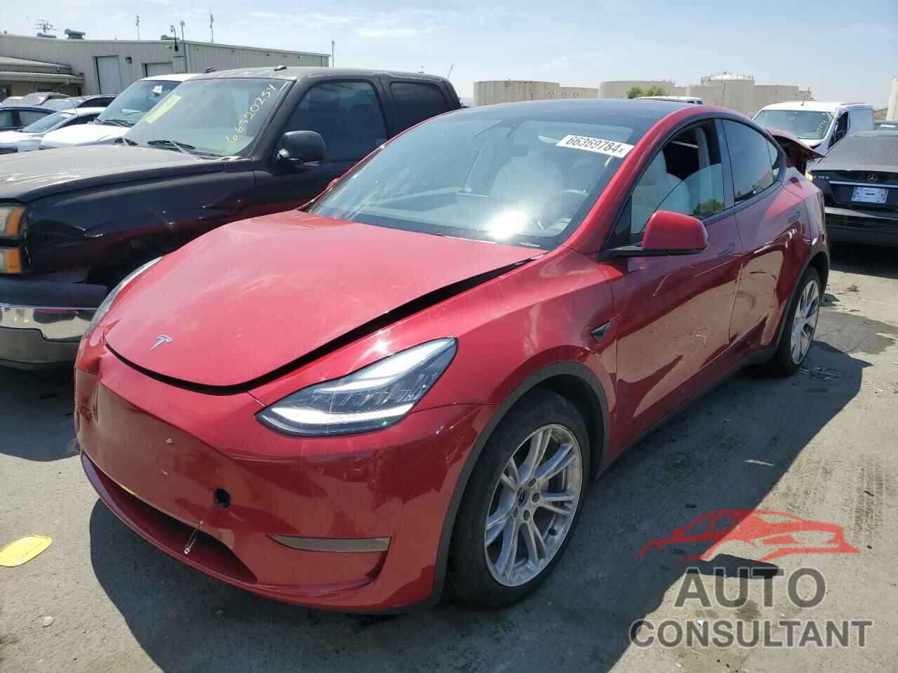 TESLA MODEL Y 2021 - 5YJYGDEEXMF095961