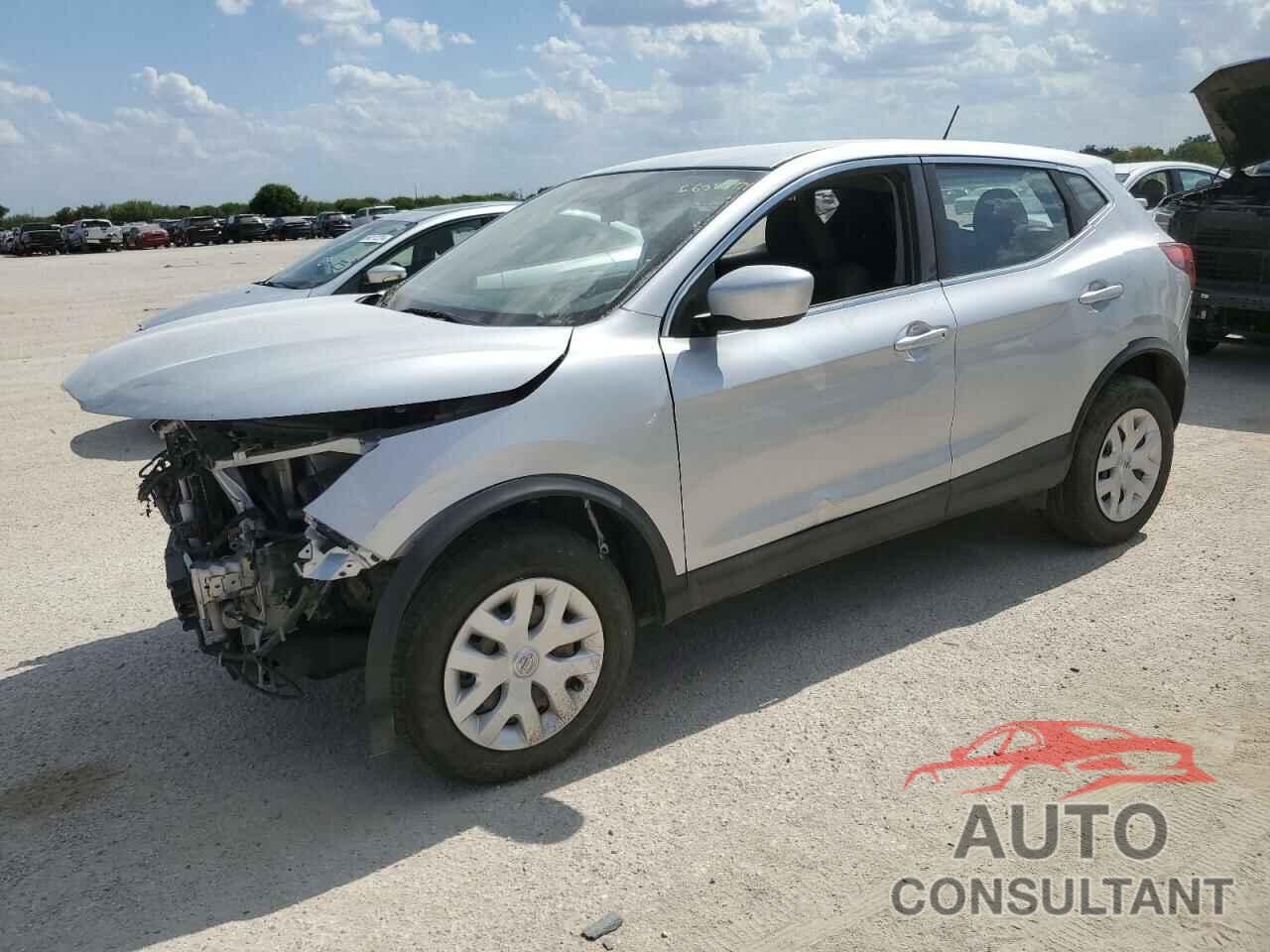 NISSAN ROGUE 2018 - JN1BJ1CR0JW259501