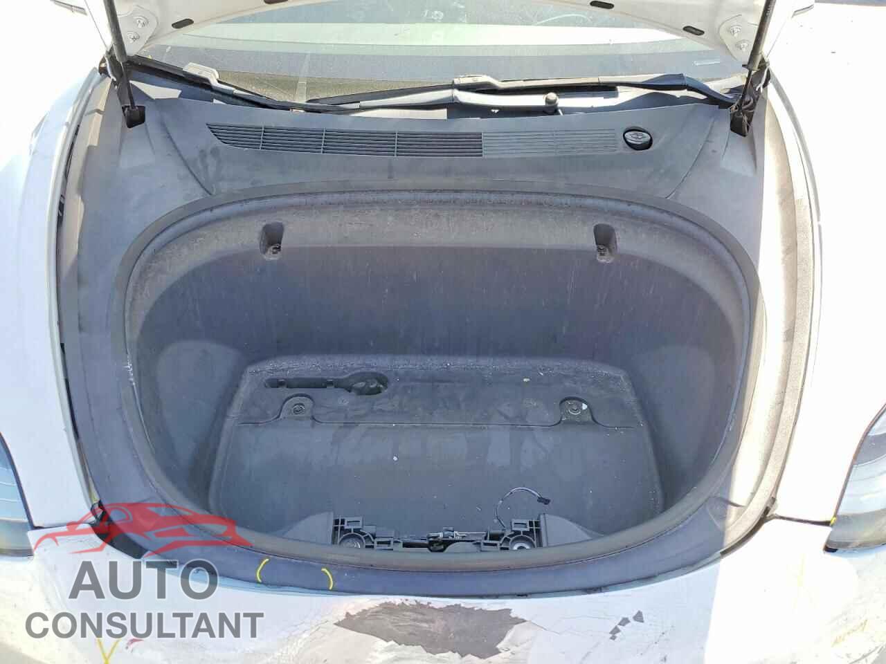 TESLA MODEL 3 2020 - 5YJ3E1EB4LF618250