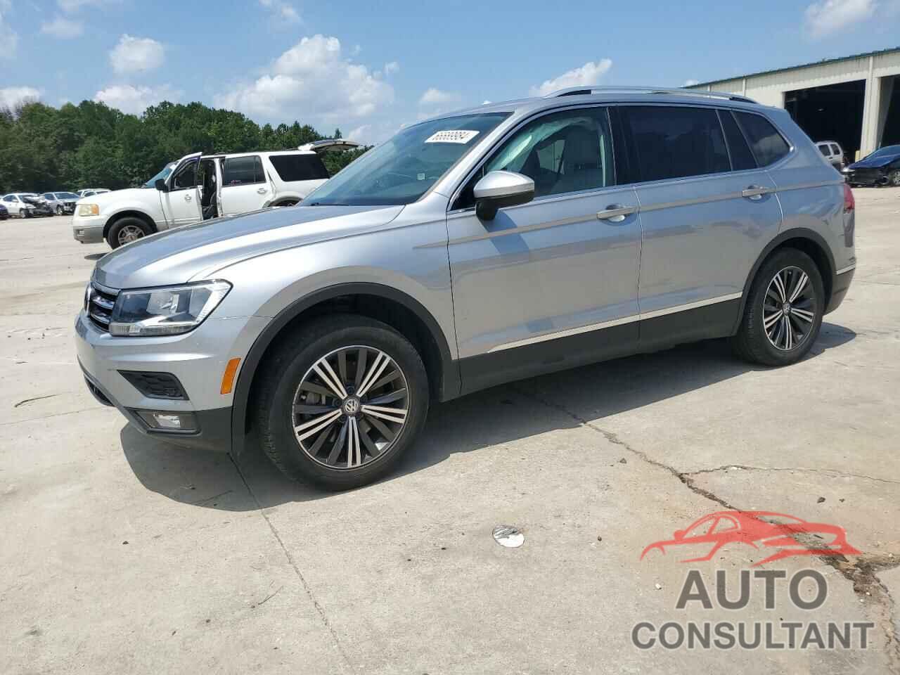 VOLKSWAGEN TIGUAN 2019 - 3VV3B7AX3KM117892