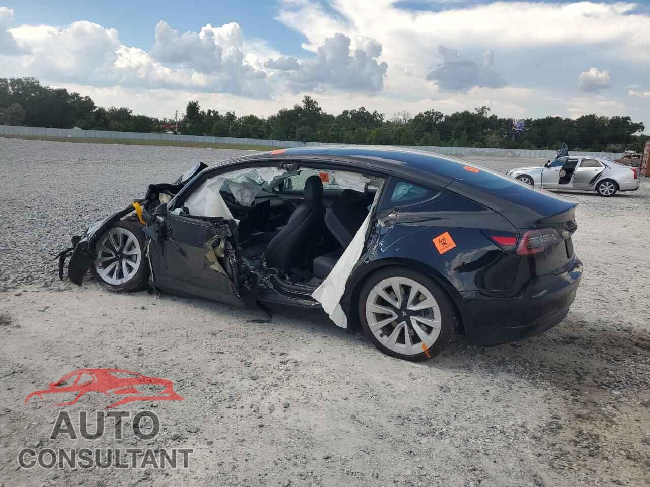 TESLA MODEL 3 2022 - 5YJ3E1EB5NF201495