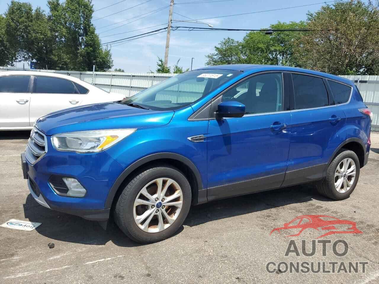 FORD ESCAPE 2017 - 1FMCU0GD5HUB40376
