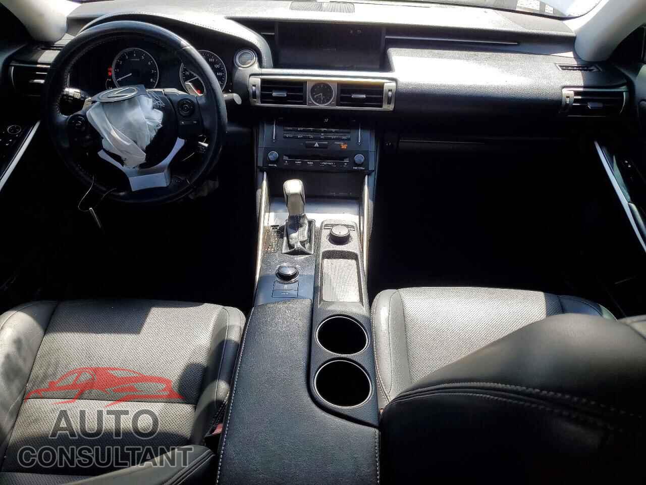 LEXUS IS 2014 - JTHBF1D21E5008576