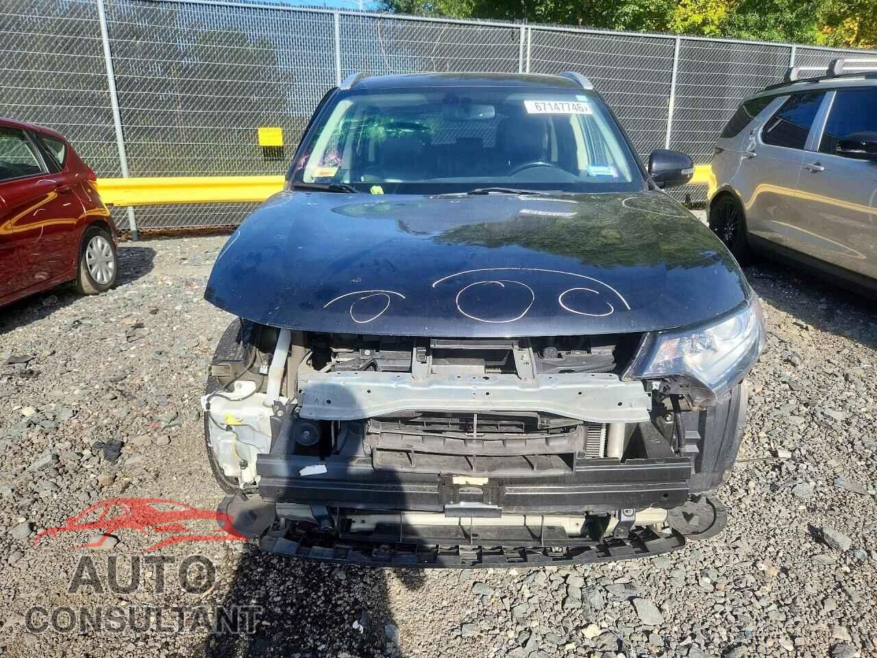 MITSUBISHI OUTLANDER 2019 - JA4AZ3A36KZ042105