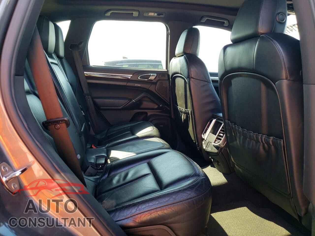 PORSCHE CAYENNE 2012 - WP1AB2A21CLA40356