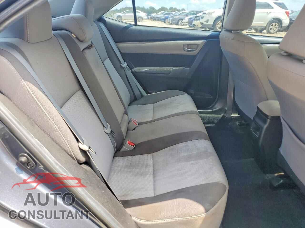 TOYOTA COROLLA 2018 - 5YFBURHE2JP792998