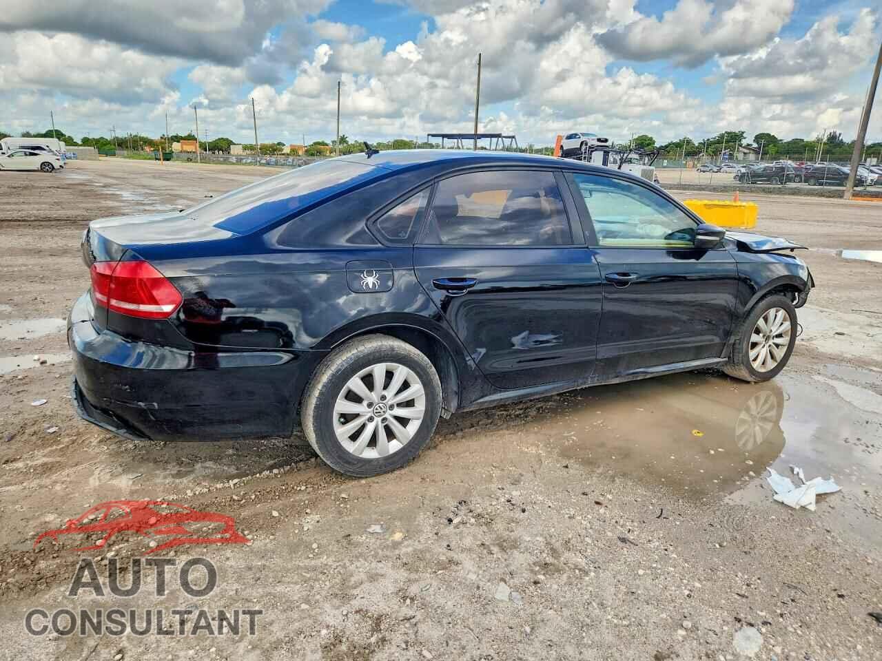 VOLKSWAGEN PASSAT 2013 - 1VWAP7A31DC085174