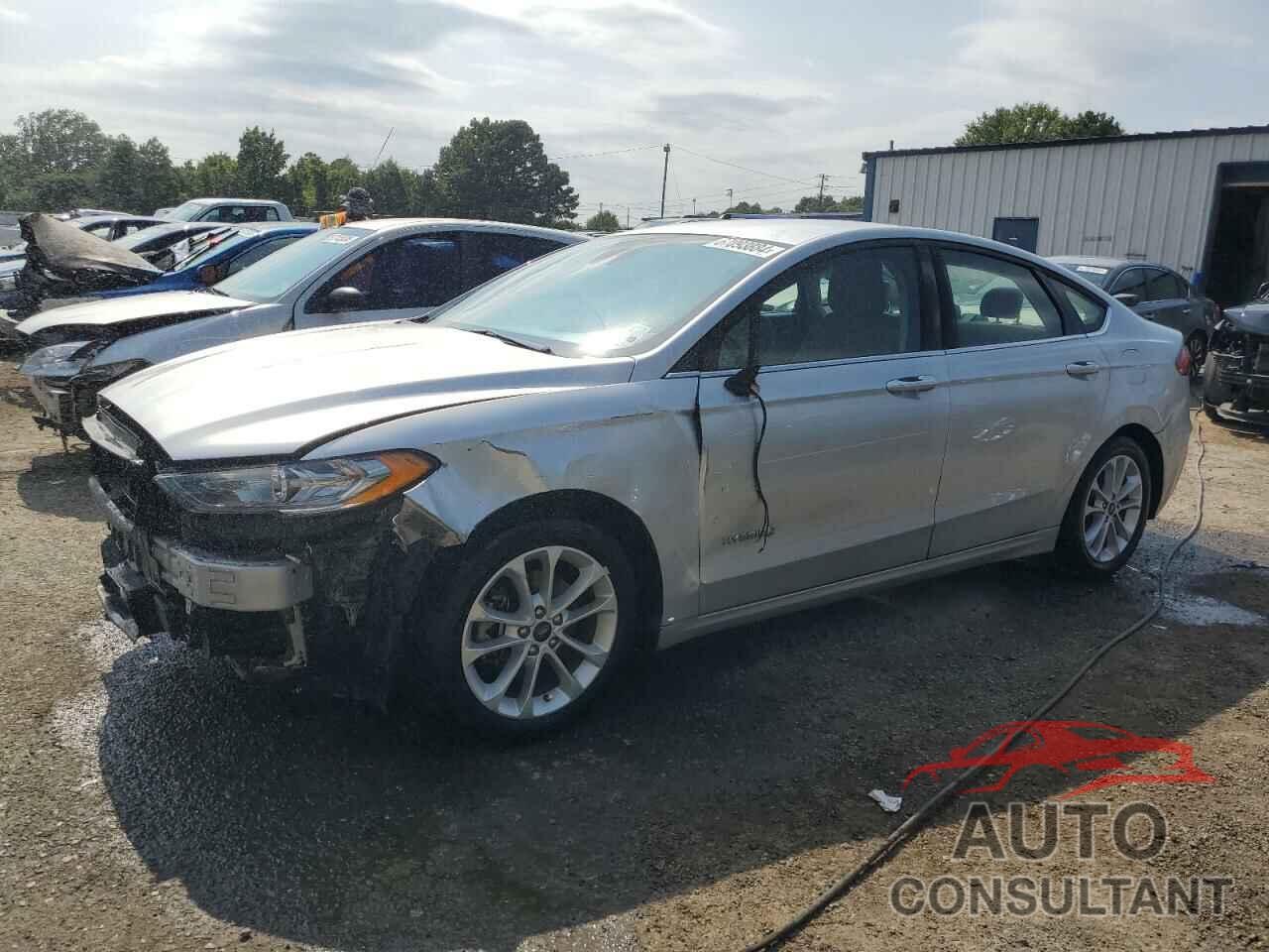 FORD FUSION 2019 - 3FA6P0LU3KR204627