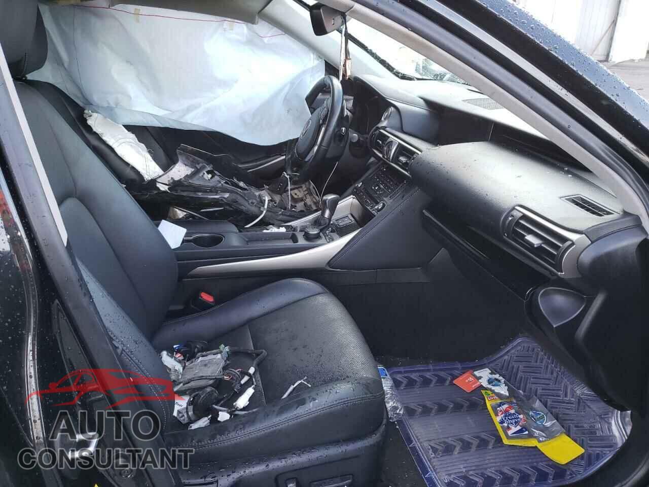LEXUS IS 2017 - JTHCM1D24H5020493