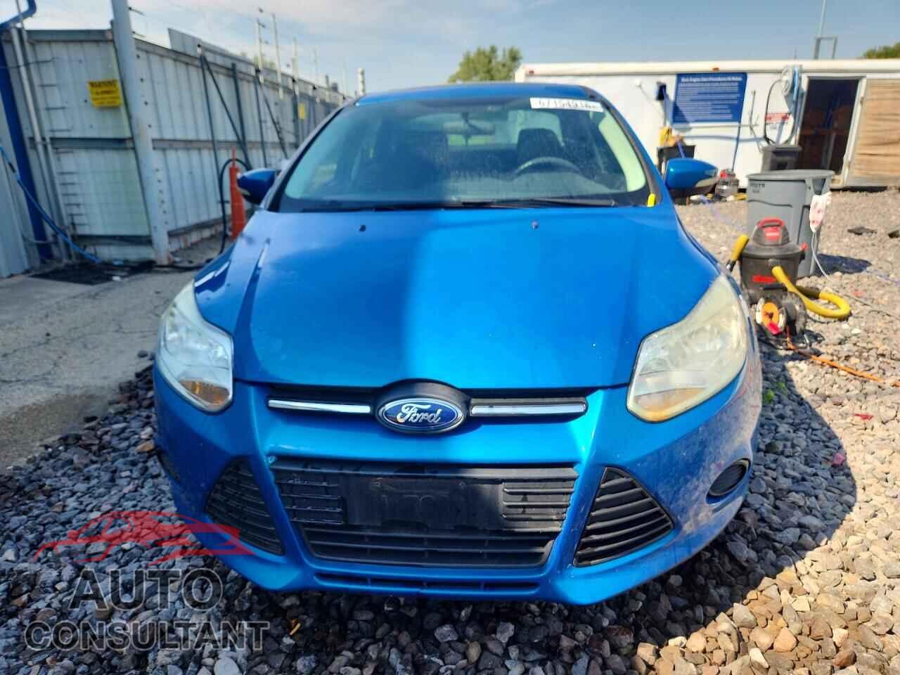 FORD FOCUS 2014 - 1FADP3F25EL105247