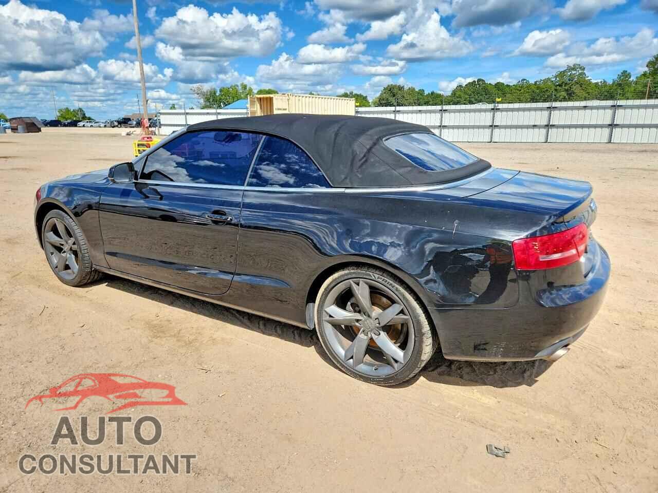 AUDI A5 2011 - WAULFAFH8BN004850
