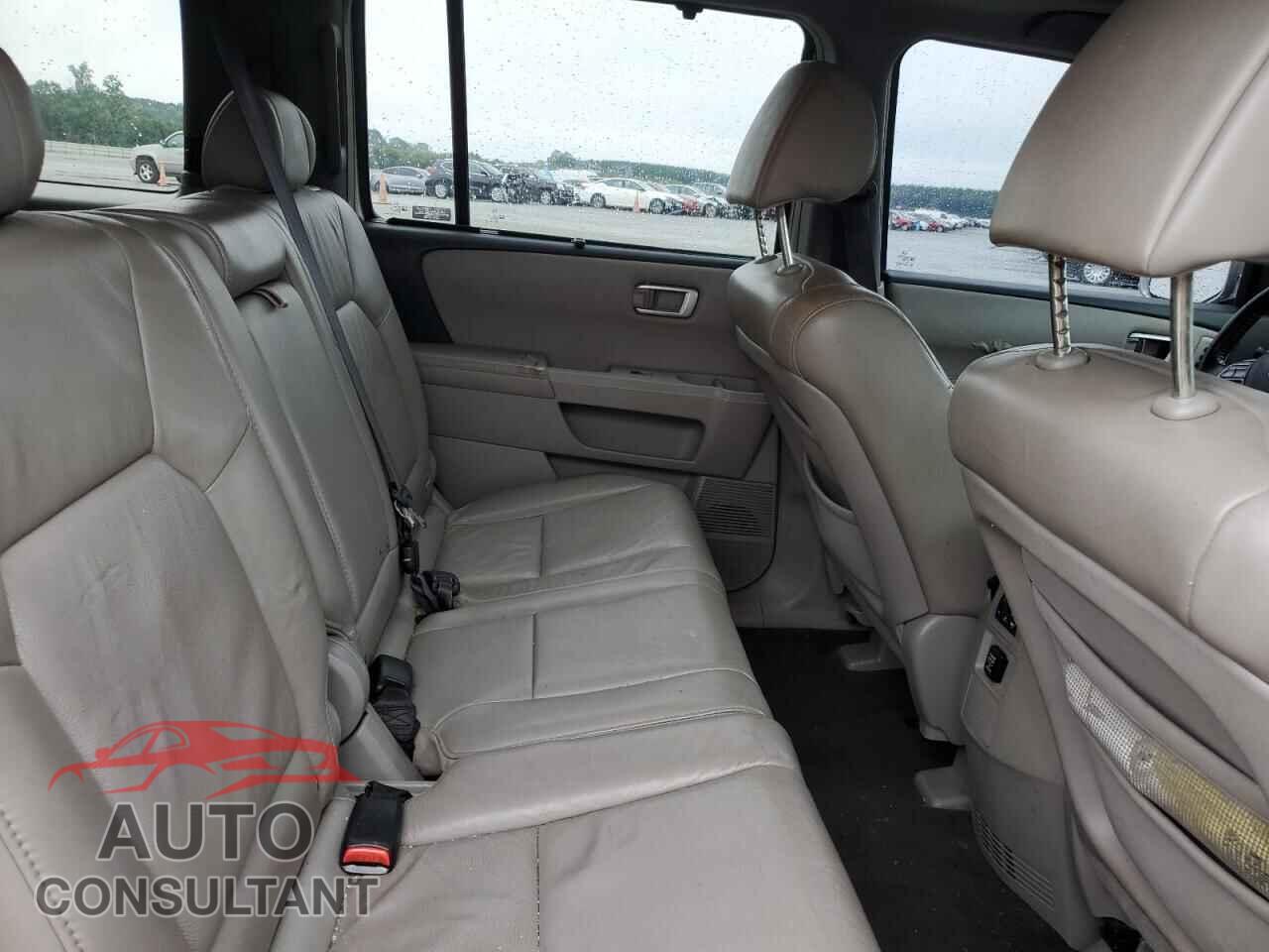 HONDA PILOT 2009 - 5FNYF38839B027611