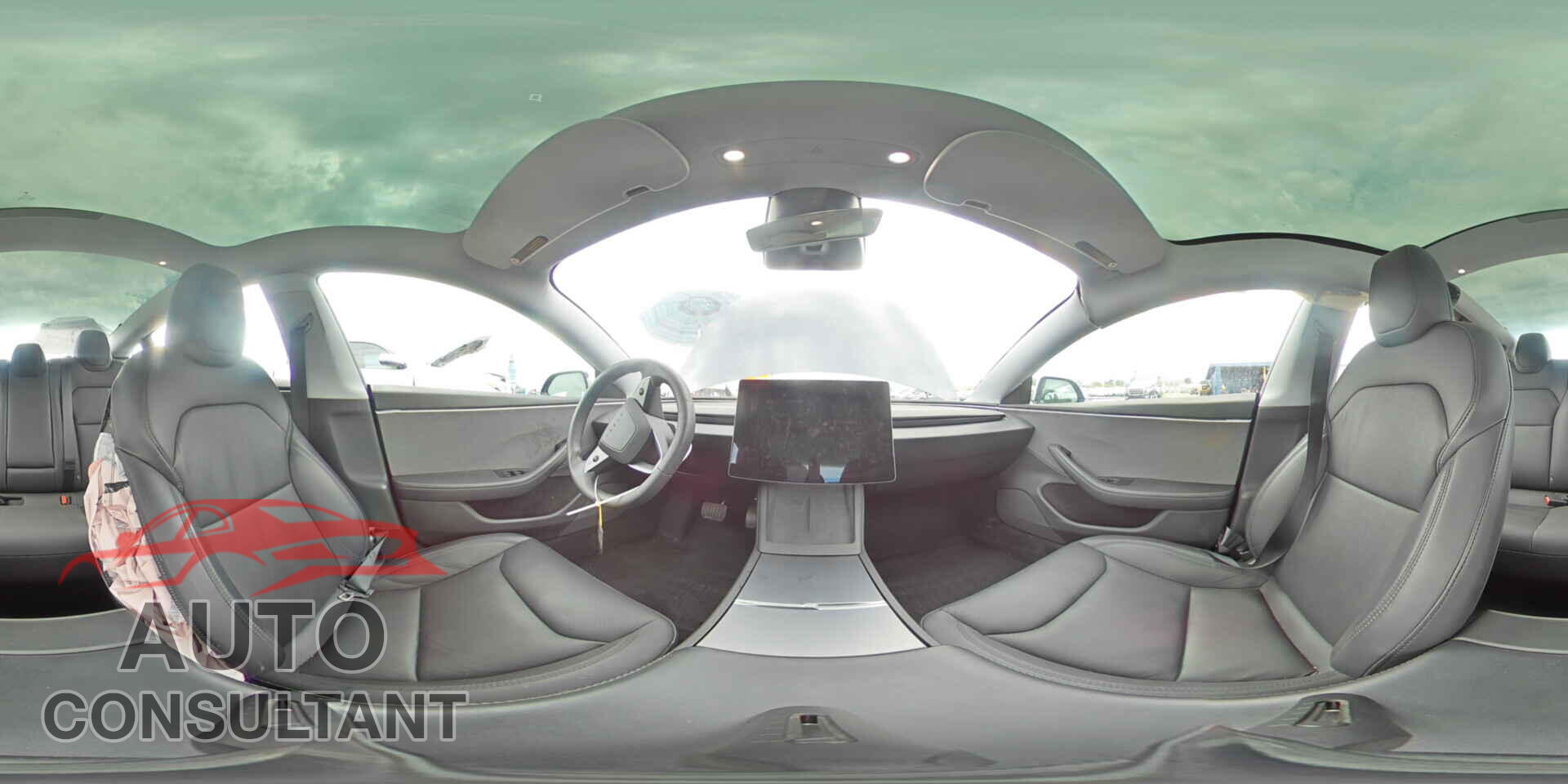 TESLA MODEL 3 2024 - 5YJ3E1EA3RF744843