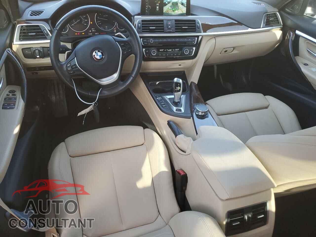 BMW 3 SERIES 2017 - WBA8E1C30HA029808
