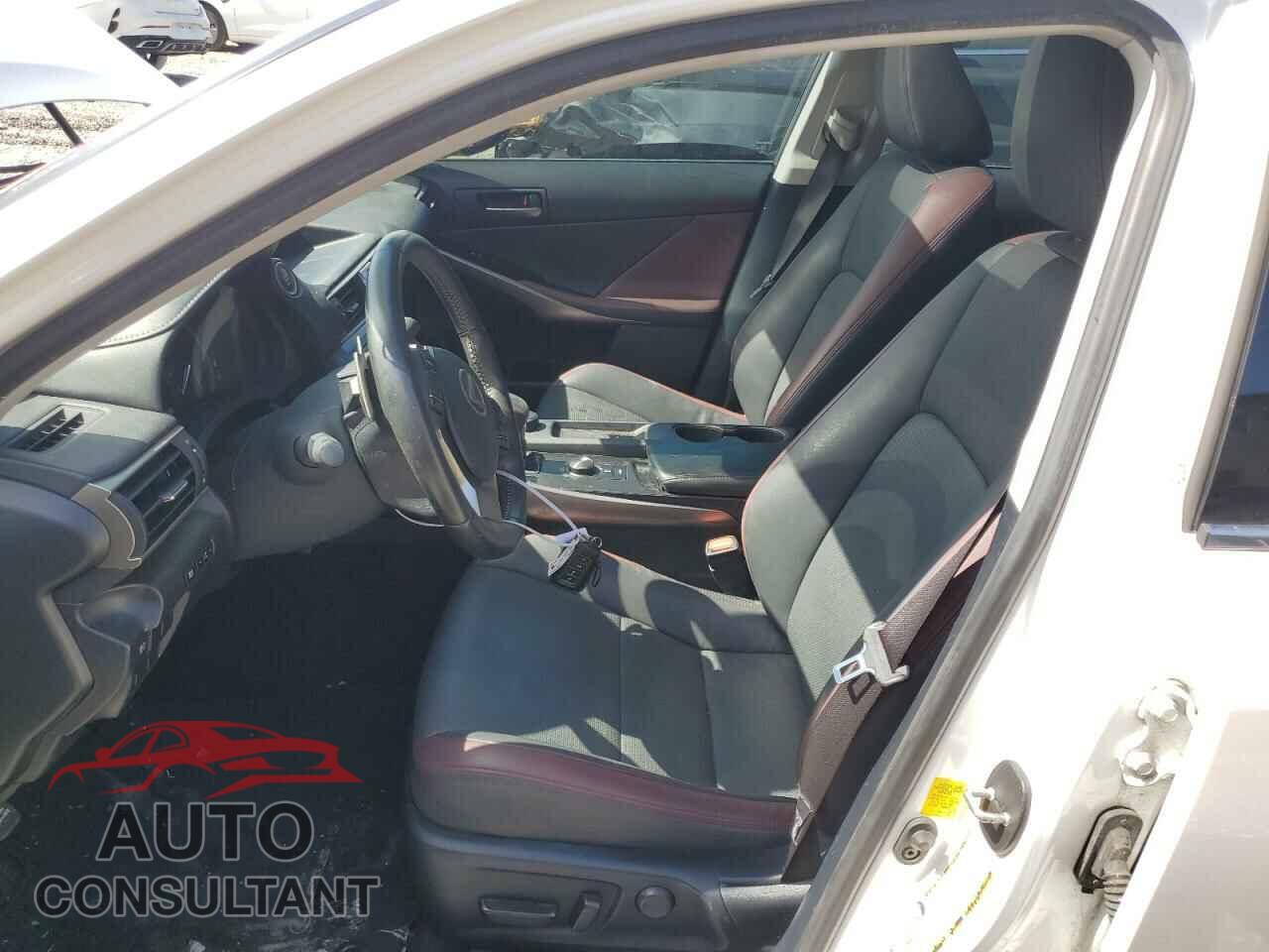 LEXUS IS 2019 - JTHBA1D29K5086792