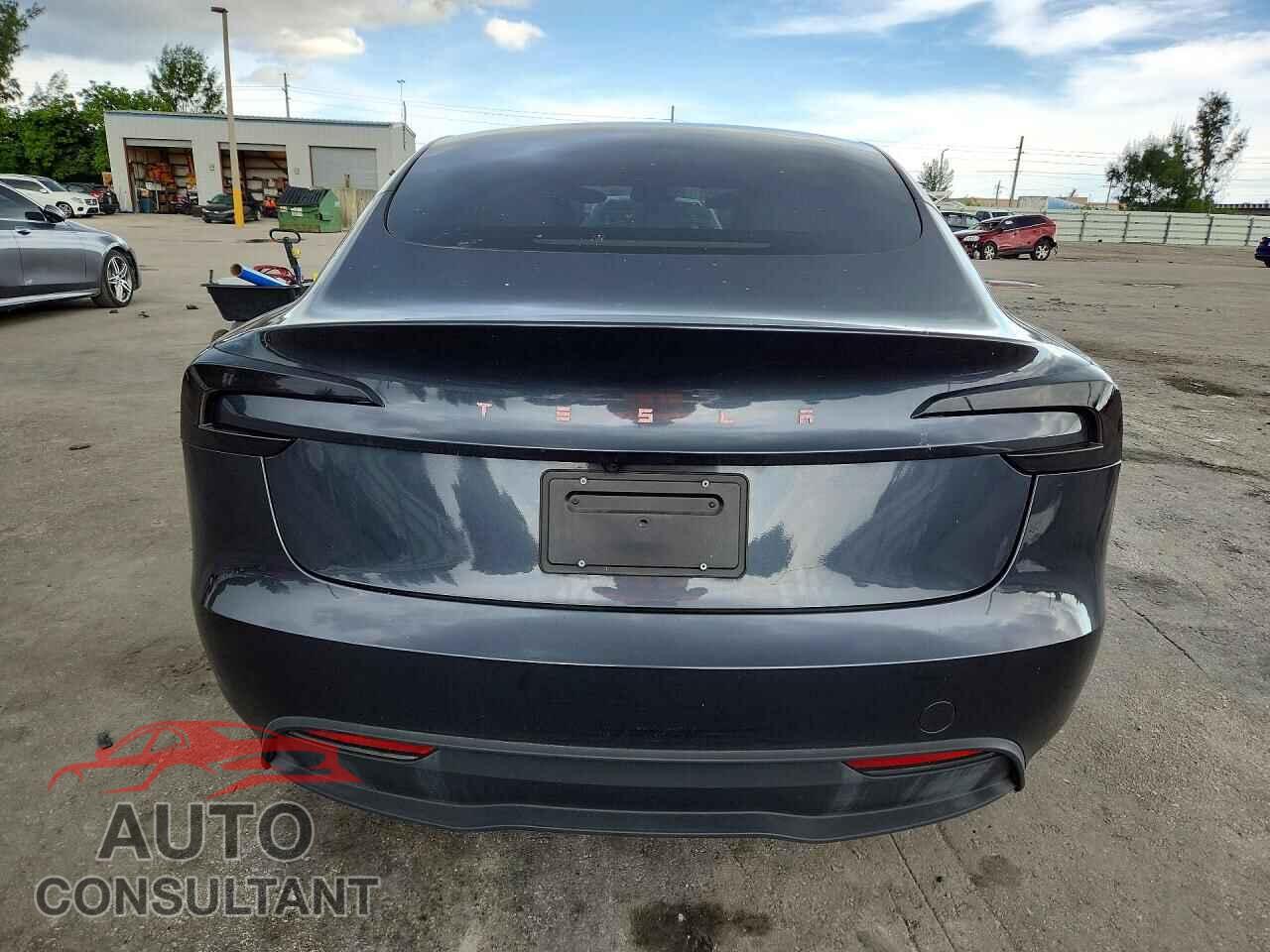 TESLA MODEL 3 2025 - 5YJ3E1EA7SF940337