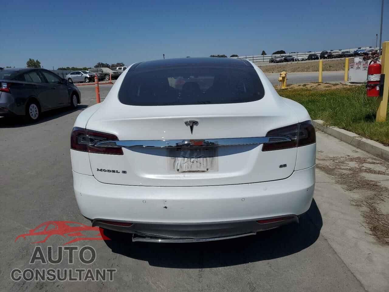 TESLA MODEL S 2014 - 5YJSA1H11EFP62383