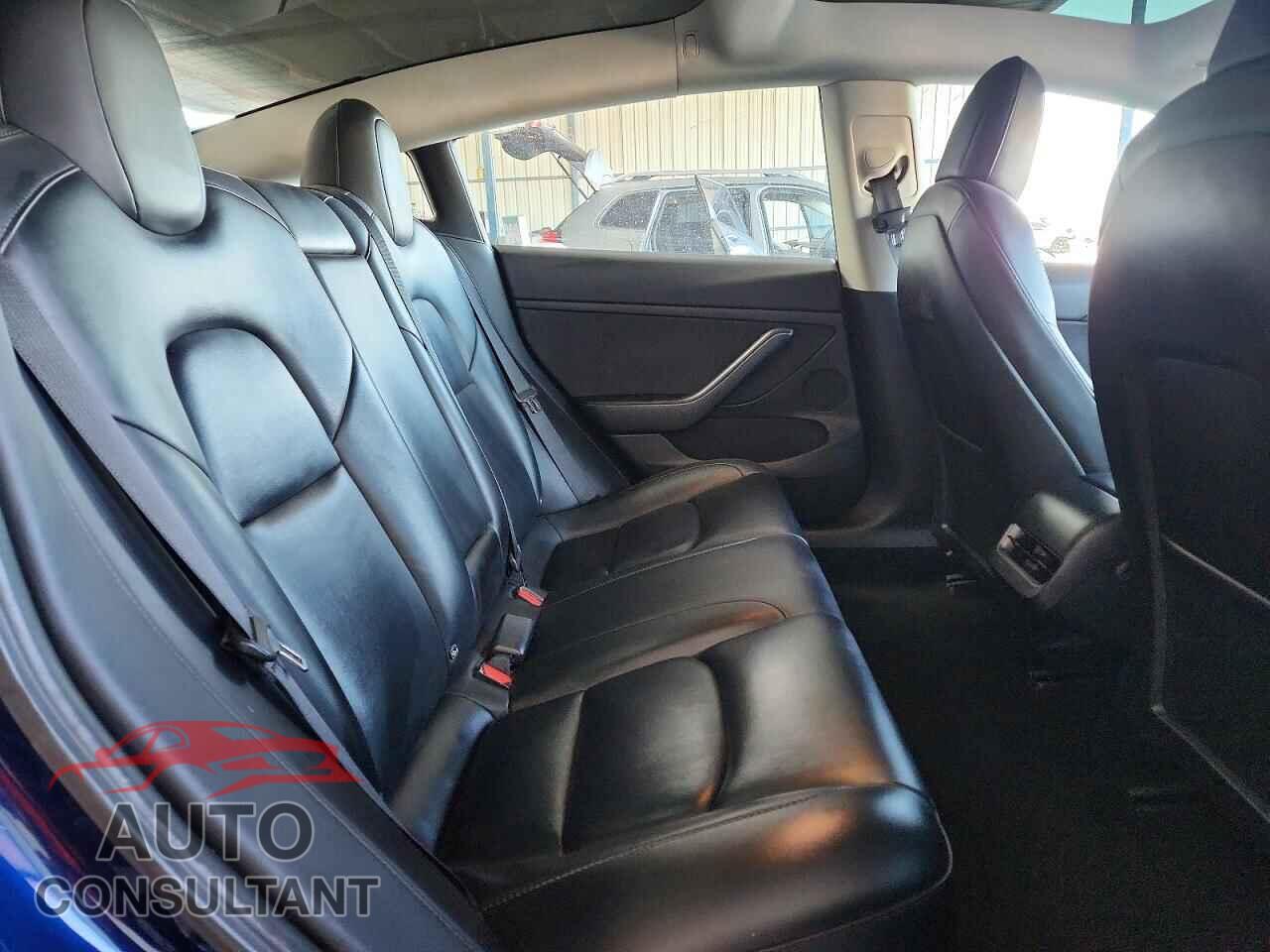 TESLA MODEL 3 2022 - 5YJ3E1EA6NF370139