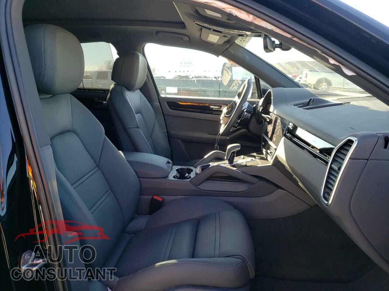 PORSCHE CAYENNE 2020 - WP1AB2AY2LDA28425