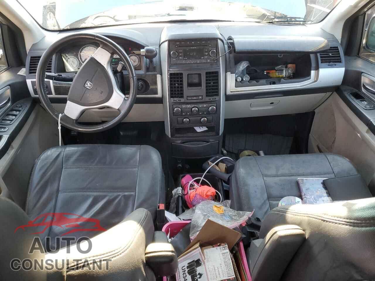 DODGE CARAVAN 2010 - 2D4RN5D17AR121448