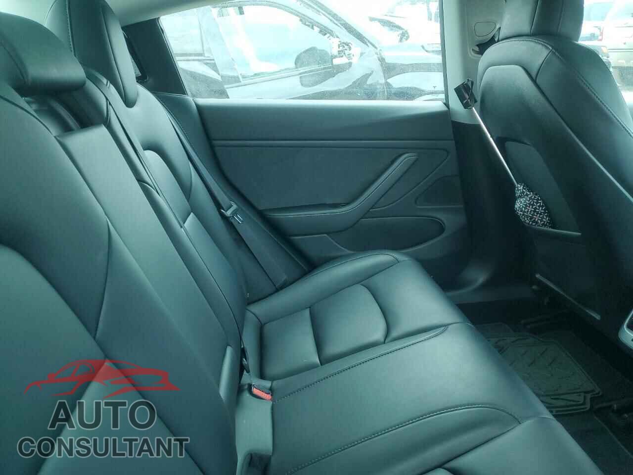 TESLA MODEL 3 2019 - 5YJ3E1EB9KF413277