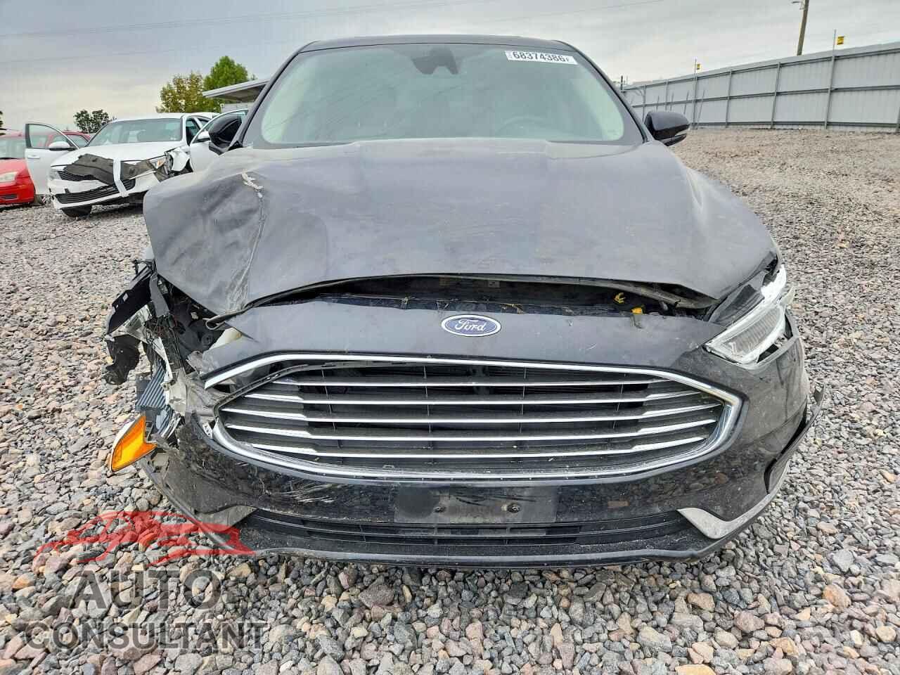 FORD FUSION 2019 - 3FA6P0CD9KR235414