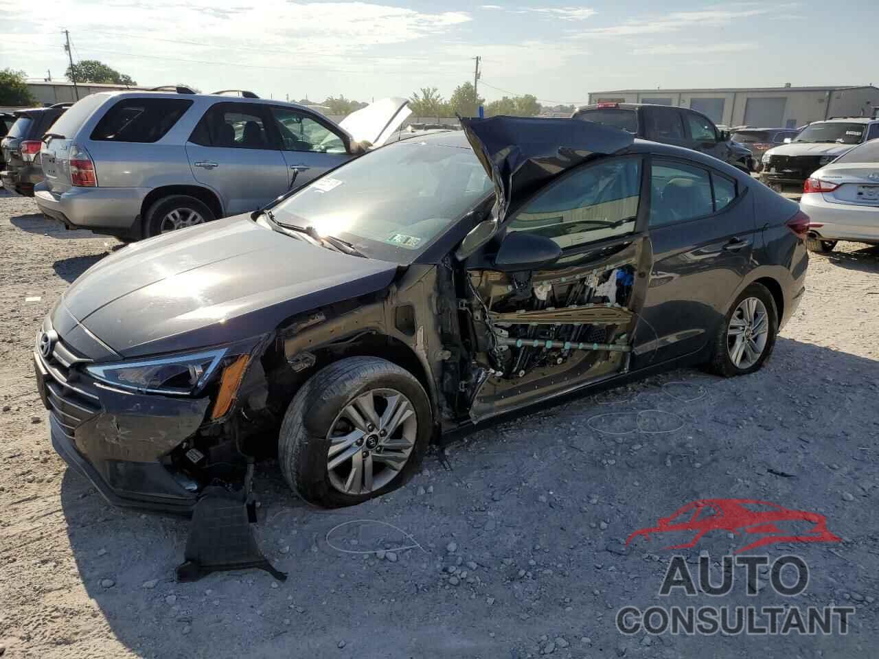 HYUNDAI ELANTRA 2020 - 5NPD84LF1LH553703