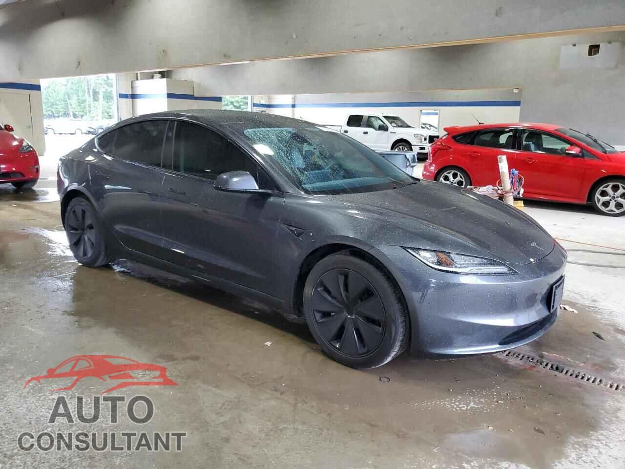TESLA MODEL 3 2024 - 5YJ3E1EB2RF724592