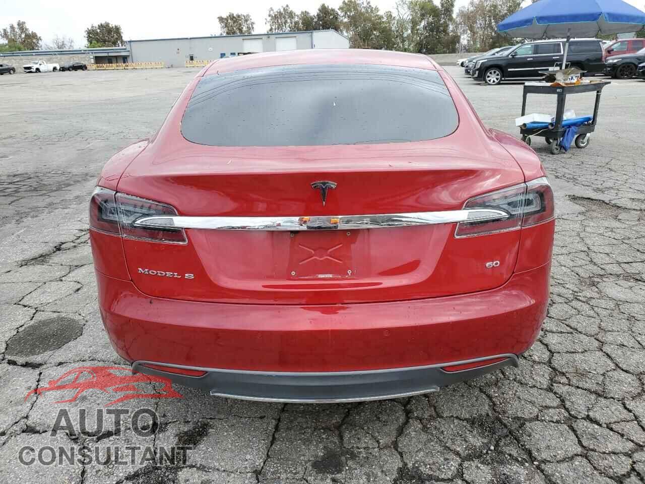 TESLA MODEL S 2013 - 5YJSA1CG1DFP23304