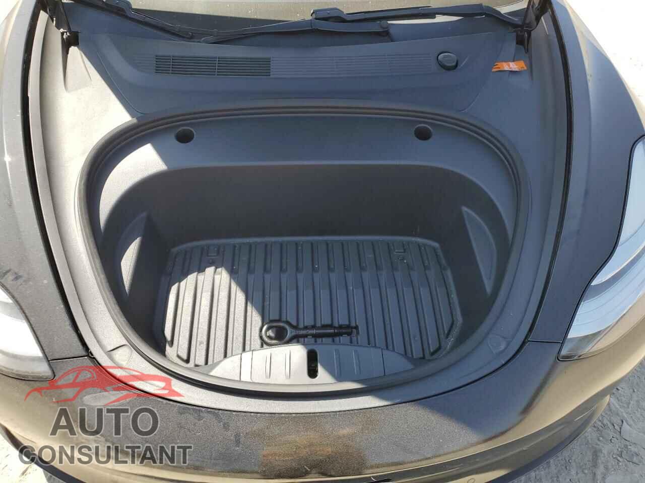 TESLA MODEL 3 2020 - 5YJ3E1EA3LF803381