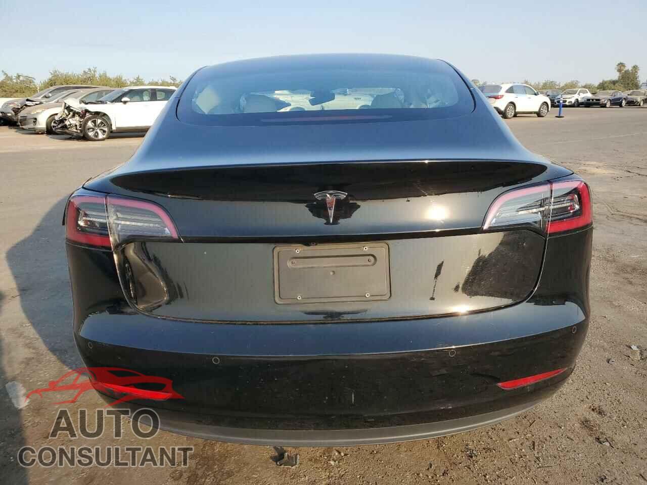 TESLA MODEL 3 2021 - 5YJ3E1EA8MF096540