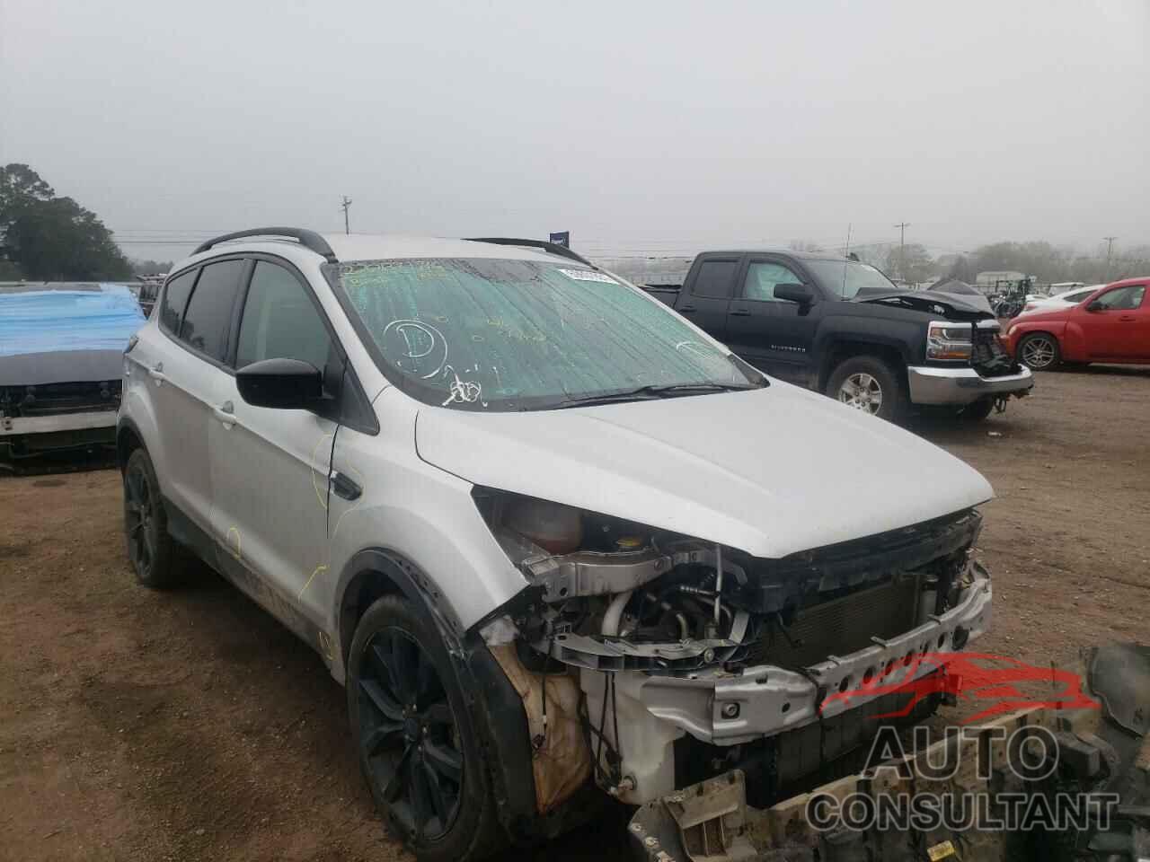 FORD ESCAPE 2017 - 1FMCU0GD8HUA75216
