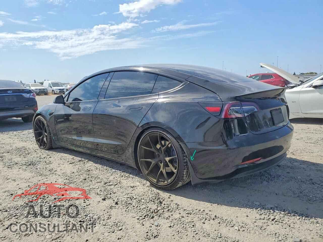 TESLA MODEL 3 2019 - 5YJ3E1EB9KF384752