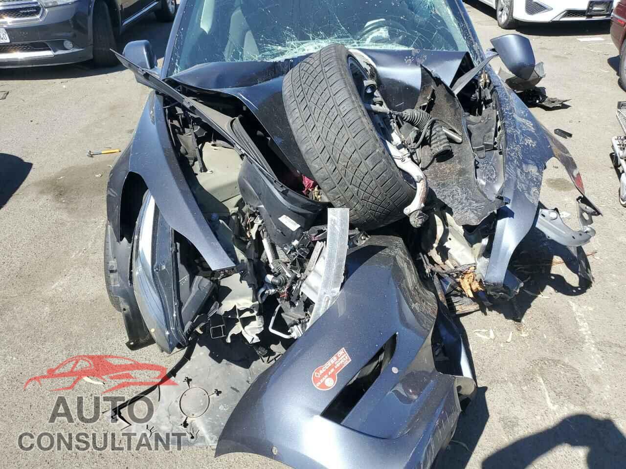TESLA MODEL 3 2018 - 5YJ3E1EA7JF019931