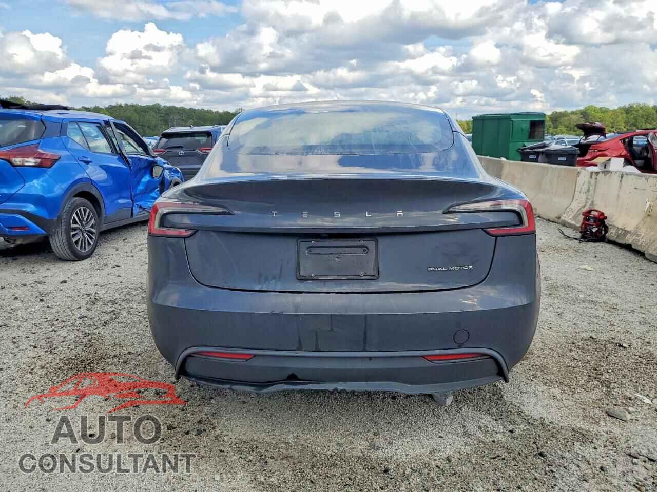 TESLA MODEL 3 2024 - 5YJ3E1EB5RF734498