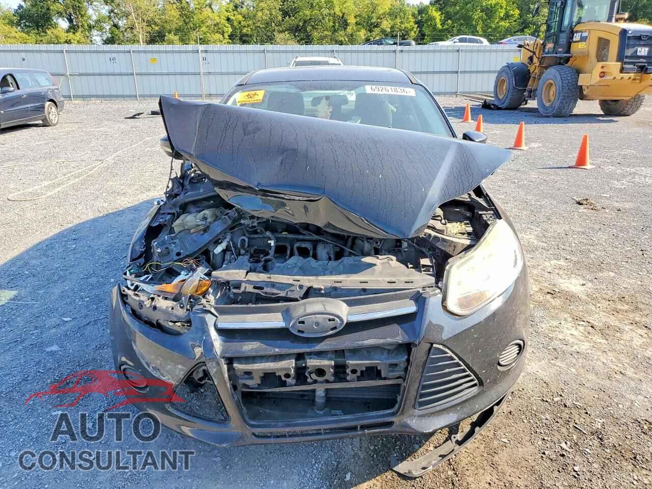 FORD FOCUS 2014 - 1FADP3F21EL425133