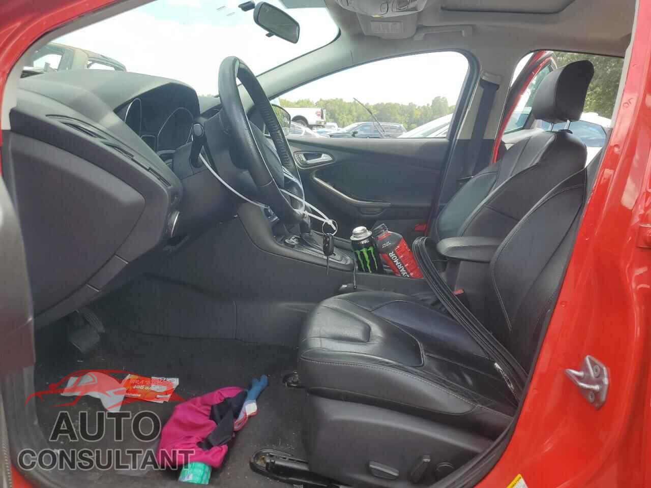 FORD FOCUS 2015 - 1FADP3F29FL344642