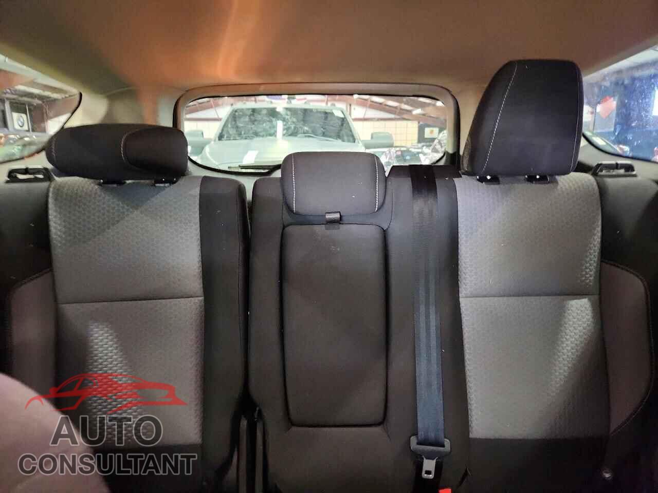 FORD ESCAPE 2017 - 1FMCU9GD2HUD23738