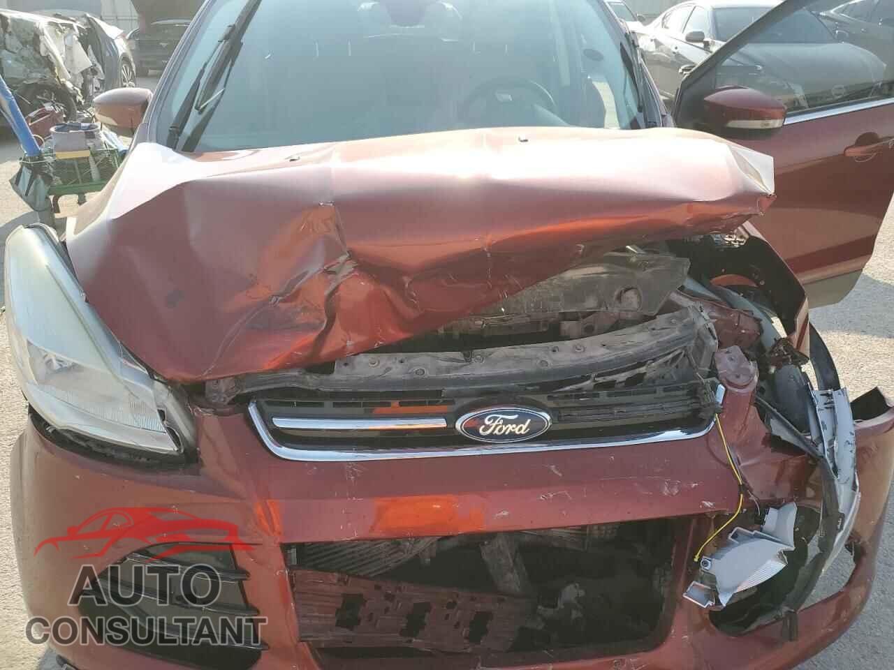 FORD ESCAPE 2015 - 1FMCU9J90FUC79014